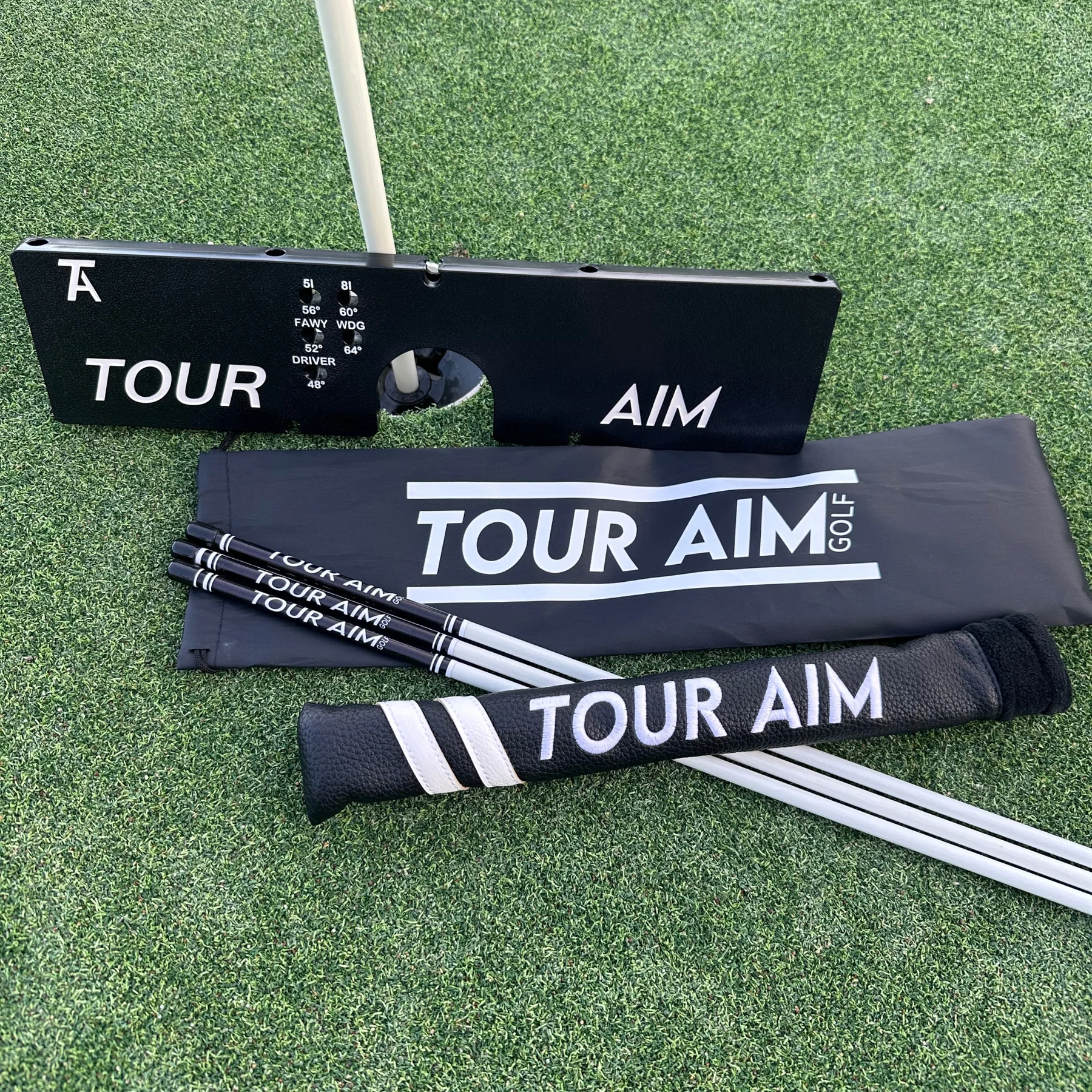 Tour Aim 2.0 with 3 Alignment Sticks